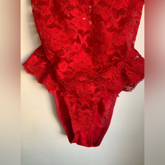 Vintage 1990s Victoria's Secret Gold Label Red Lace Bodysuit - Picture 3 of 4